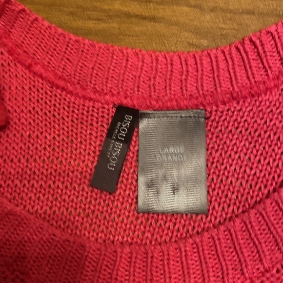 Woman’s Sweater - Picture 3 of 3